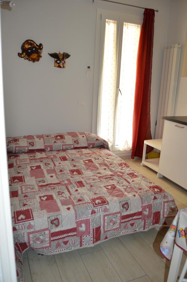 Casarossoveneziano Apartment Mestre Luaran gambar